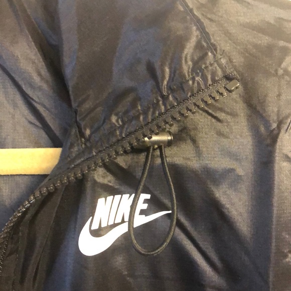 Women’s Nike jacket NWOT - Picture 2 of 8